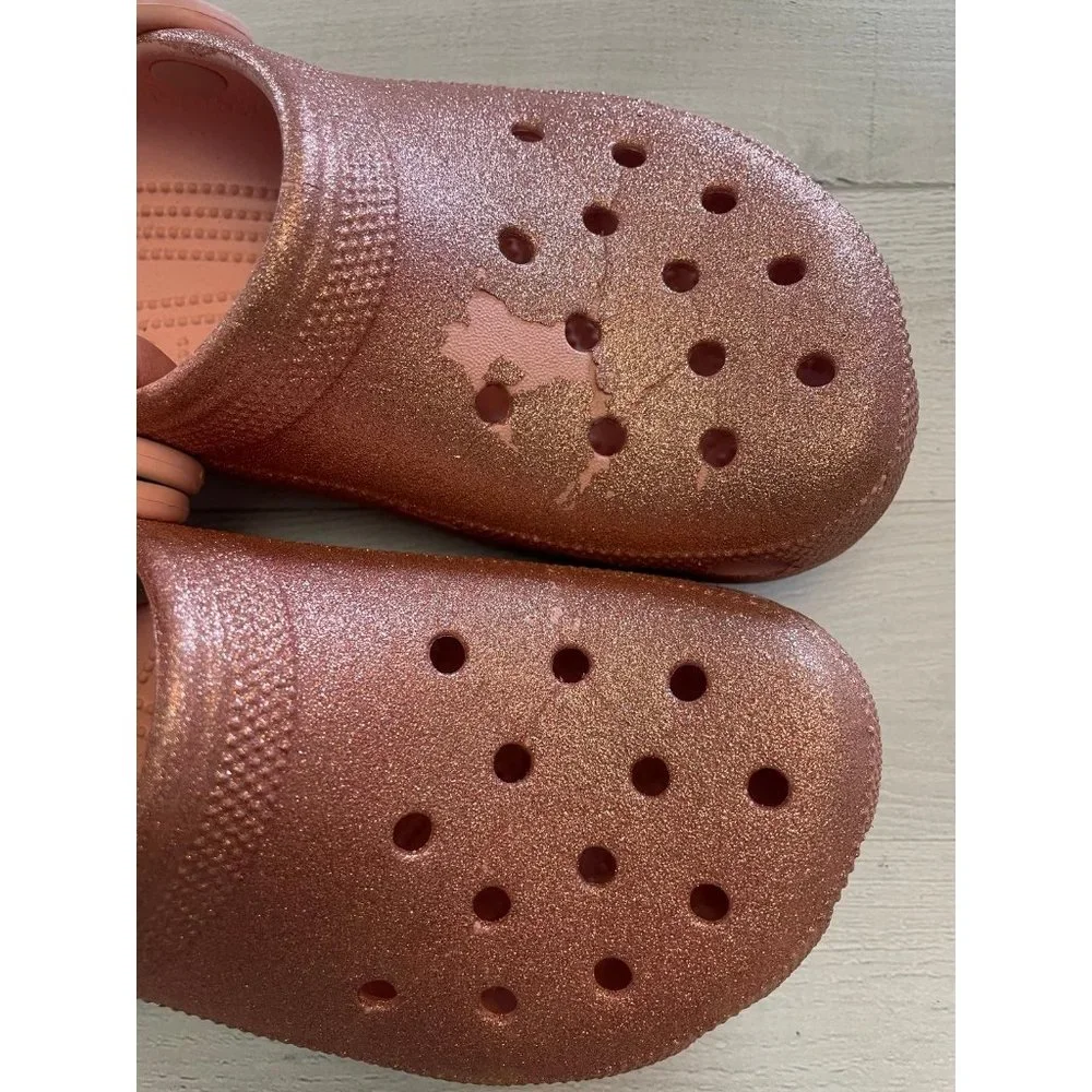 Crocs light‎ pink glitter size 4
